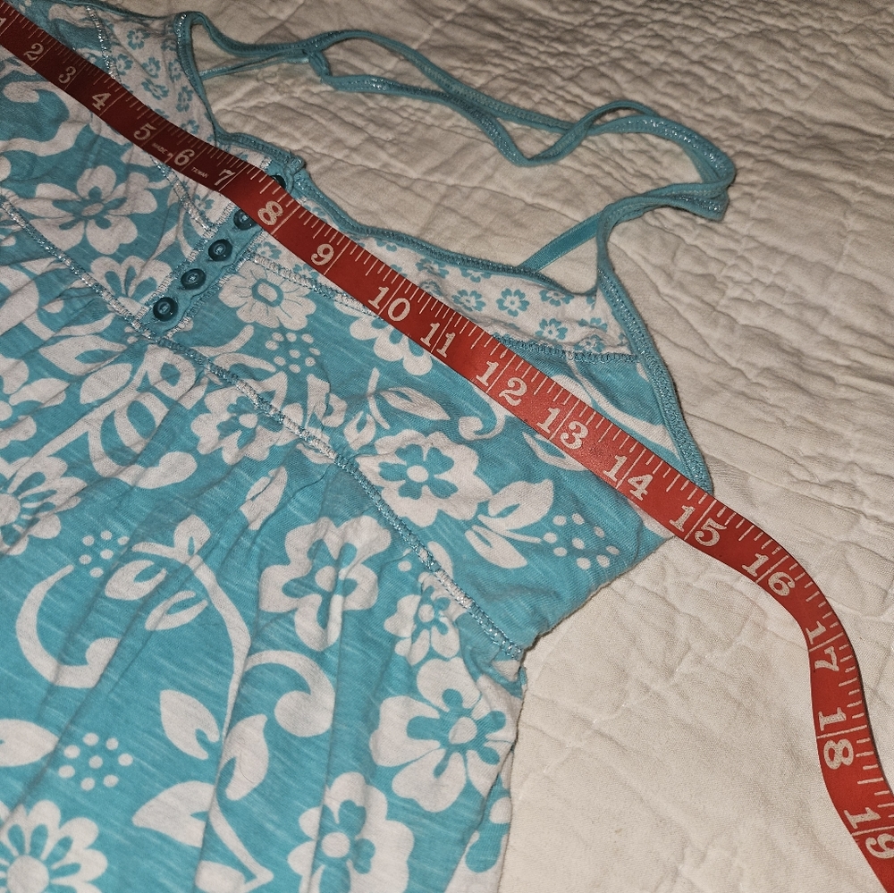 4/$20- Spring/summer top bundle - Picture 15 of 16